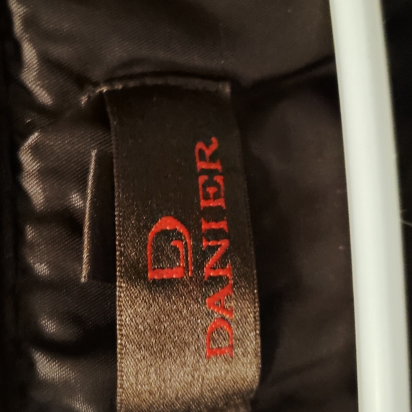 Brown Danier leather coat - Picture 3 of 6